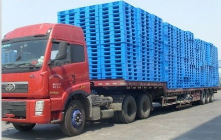 棗莊市塑料托盤(pán) 庫(kù)房周轉(zhuǎn)貨物塑料托盤(pán)廠家直銷 質(zhì)量保證